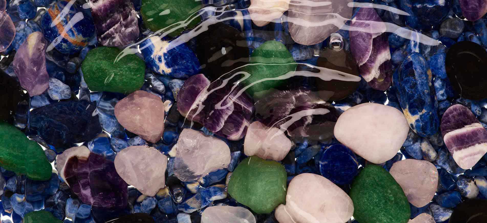 cristaux elixirs lunaires wesak paris reflets dans eau